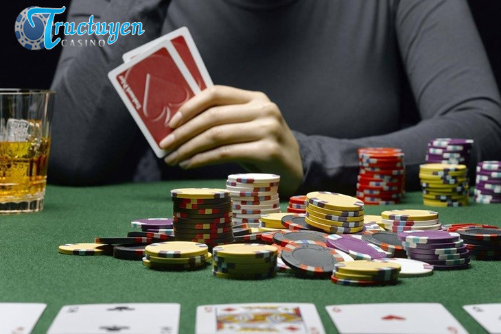 Cách chơi Poker kiếm tiền thật nhanh nhất